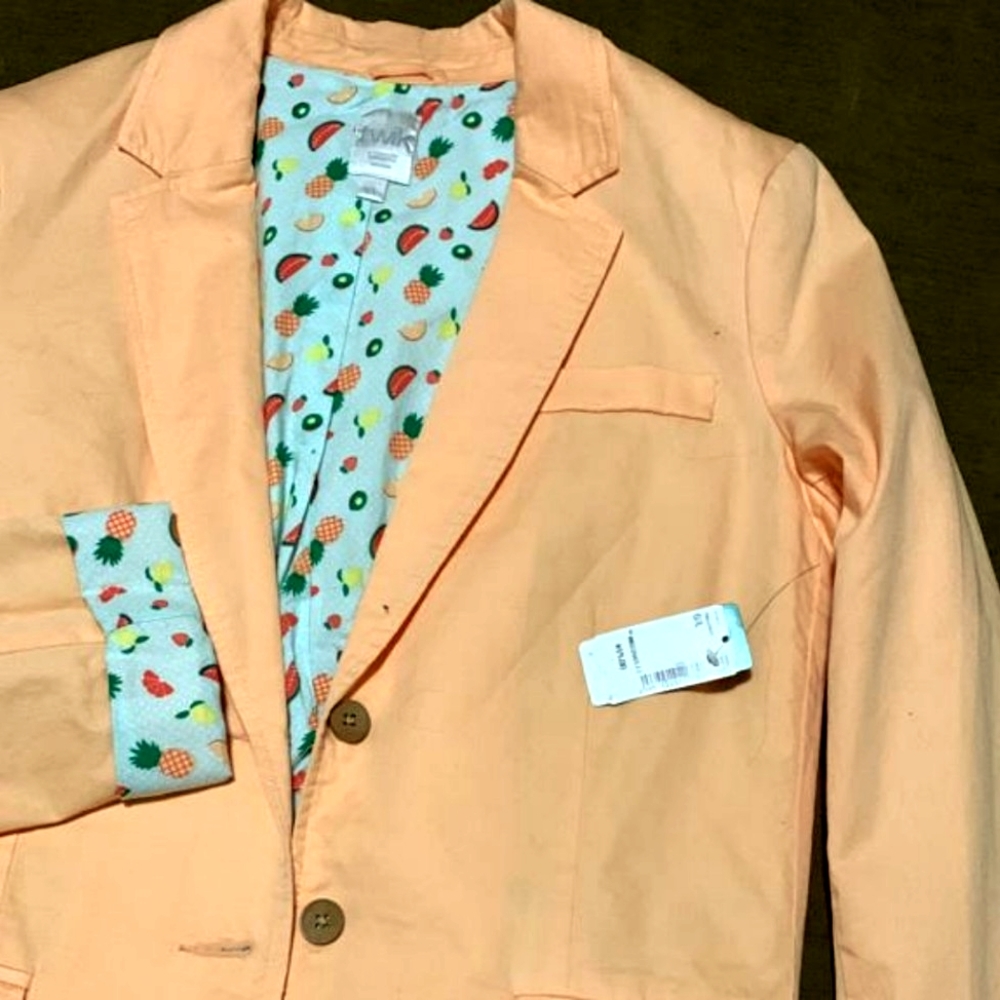 Orange 🍊 blazer. Size large. Cute fruits inside